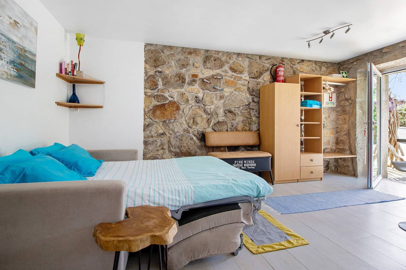 Studio Appartement 'Estúdio Azul' met uitzicht op de bergen, gedeeld zwembad en Wi-Fi, foto 14
