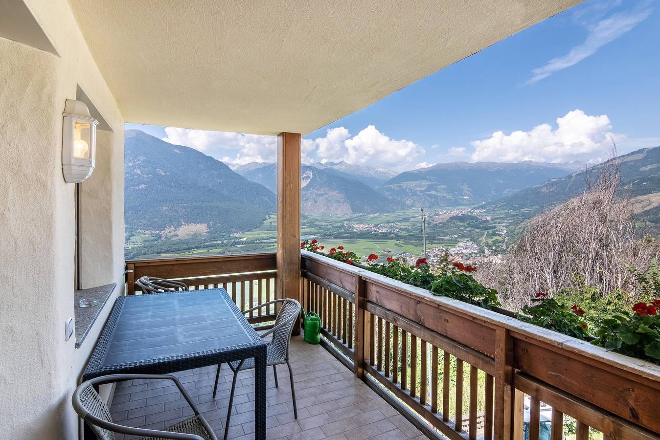 Ganze Wohnung, Ferienwohnung 'Patztauhof Tartscher Bühel' mit Bergblick, privater Terrasse und Wlan in Schluderns, Saldurkamm