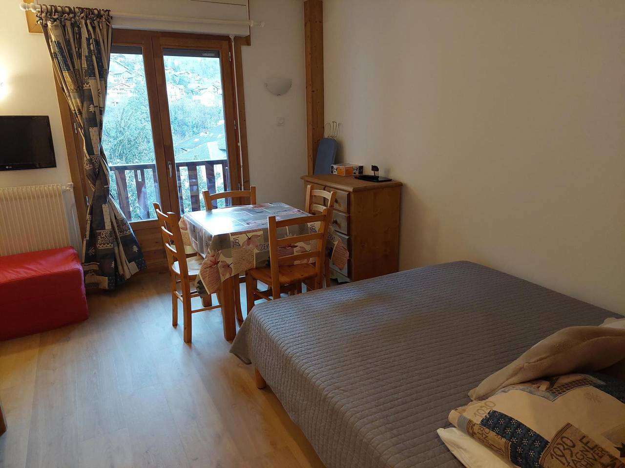 Estudio entero, Encantador estudio para 2 con balcón en Brides-les-Bains in Brides-les-Bains, Massif de la Vanoise