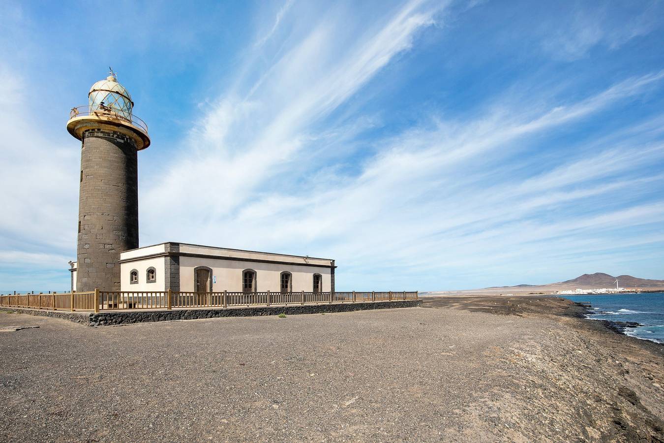 Vakantiehuis 'Casa Nostra' met Uitzicht op Zee, Terras & Wifi, foto 10