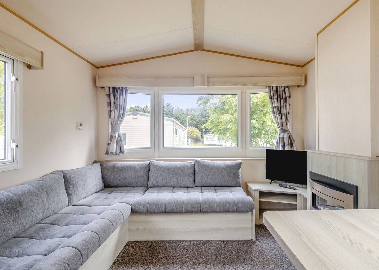 Bronze 2 Bedroom Caravan, Sleeps 4 in Clacton-on-Sea, Essex