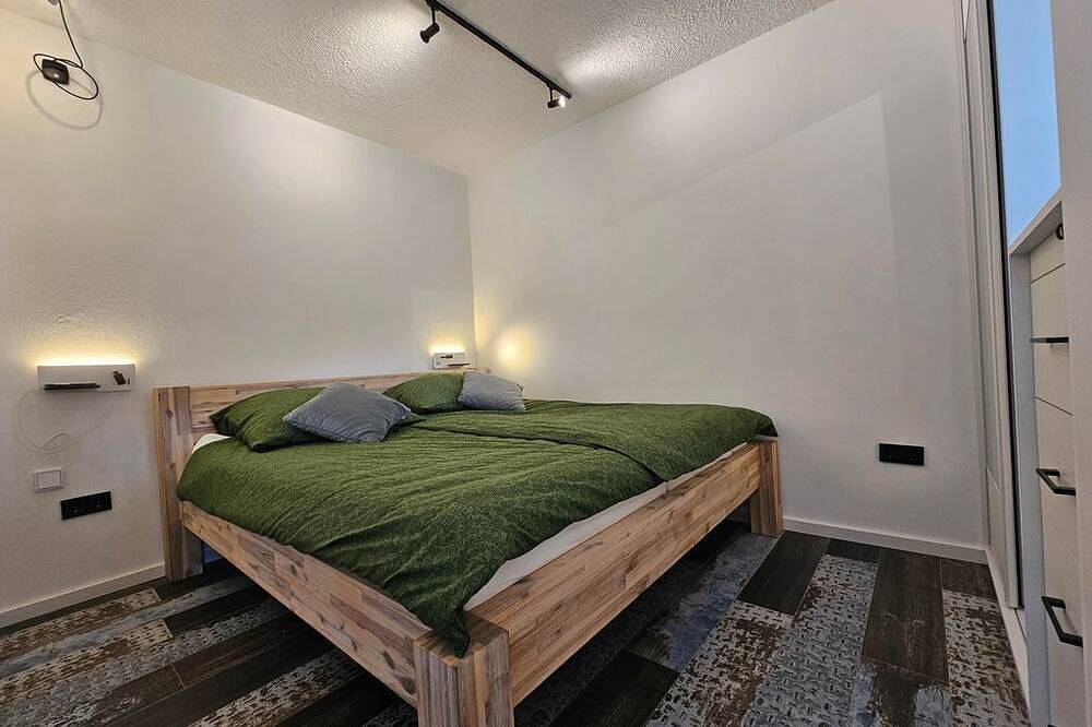Ganze Wohnung, Waldnest - nid dans la forêt - Appartement/Fewo, Dusche, Wc, 2 Schlafräume in Fischbach bei Dahn, Landkreis Südwestpfalz
