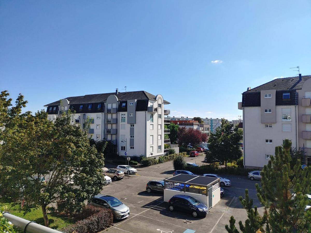 Appartement entier, Appartement F2 Strasbourg Métropole, 44qm, 2 Zimmer, komfortabel, Balkon, Tram 5 Minuten in Bischheim, Région de Strasbourg