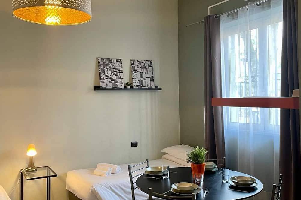 Entire apartment, Bilocale Residence La Red R1 in Rho, Milan Province