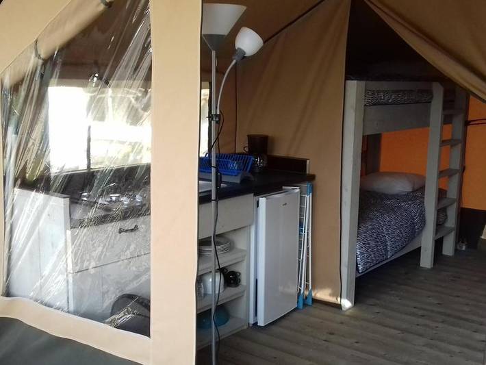 Lodge pour 4 personnes, avec Bassin pour enfant et Piscine dans le Puy-de-Dôme - 4