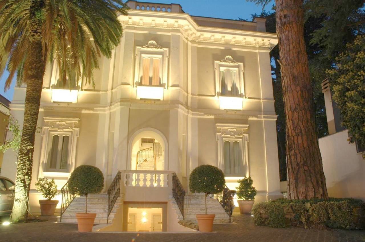 Hotel Flora in Frascati, Castelli Romani