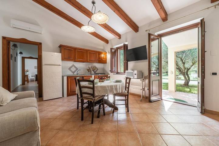 Casa vacanza per 6 persone, con Terrazza e Giardino nonché Panorama a Villamassargia