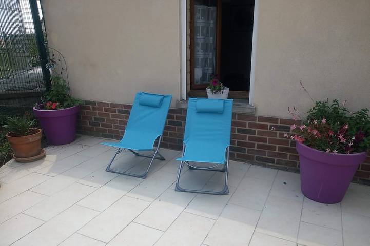 Gîte pour 5 personnes, avec terrasse dans Oisy-le-Verger