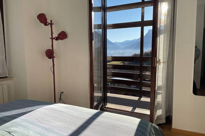Ganze Wohnung, Spacious apartment for 6 people 3 rooms at the foot of the Brenta Dolomites in Stenico, Brentagruppe