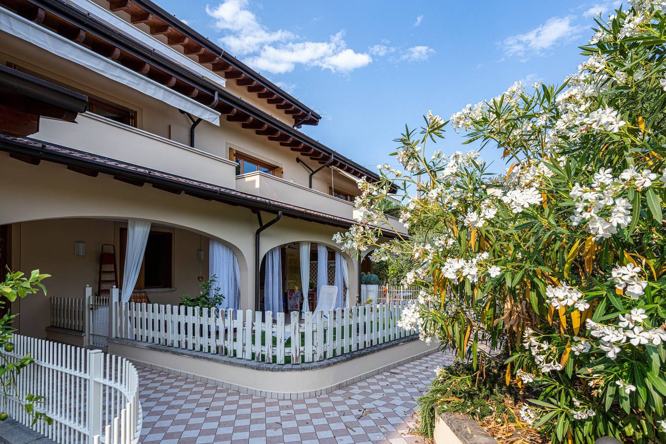 Ganze Wohnung, Kastel’s house: a clever holiday on the Garda in Roè Volciano, Gardasee-Berge
