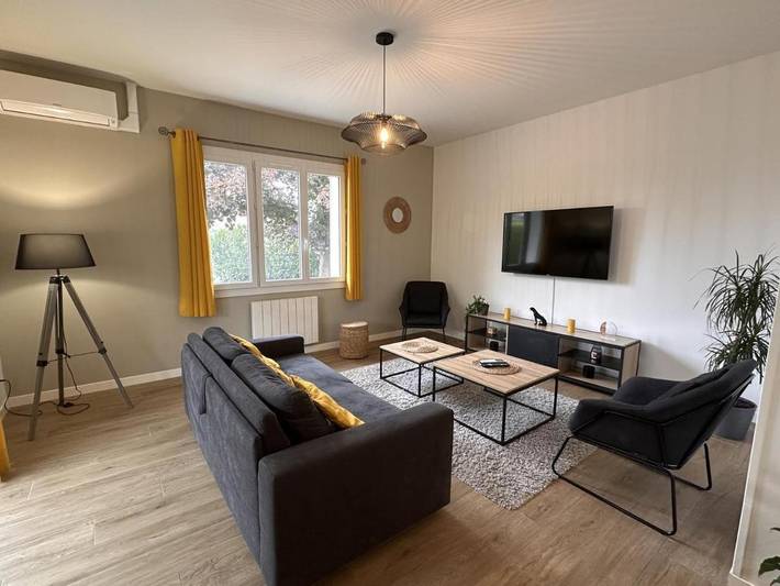 Location de vacances pour 4 personnes, avec Jardin à Broût-Vernet