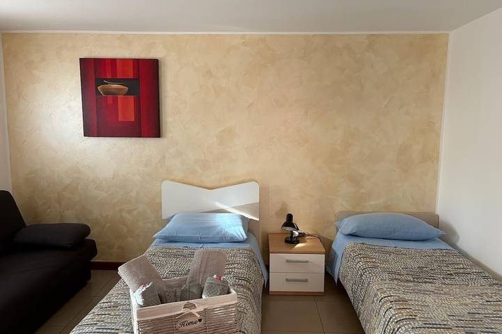 Appartamento intero, Appartamento Con Posto Auto. Ideale Per Famiglie. Comodo Per Venezia E Padova in Padova, Provincia di Padova