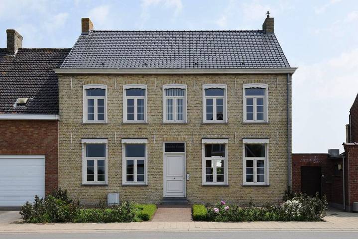 Location de vacances pour 16 personnes, avec jardin ainsi que vue et piscine à Alveringem - 2