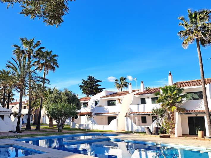 Hel lägenhet, Apartment with Beach Views in Cala'n Bosch, Ciutadella