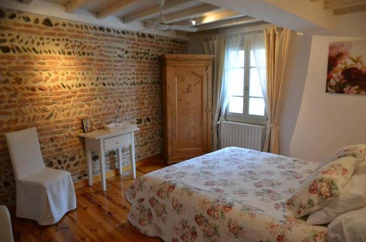 Chambre d’hôte pour 2 personnes, avec Terrasse ainsi que Jardin et Piscine