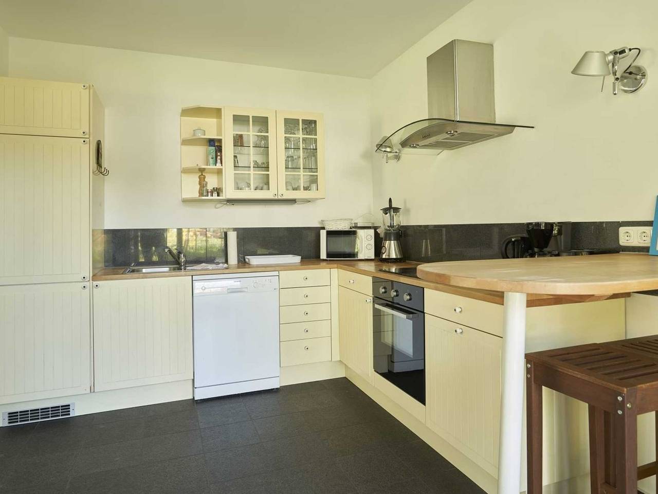 Ganze Ferienwohnung, Haus Am Wald in St. Peter-Bad, St. Peter-Ording