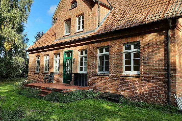 Ferienwohnung für 8 Personen, mit Terrasse und Garten