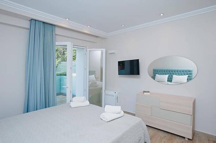 Nikolakis Villa nur wenige Schritte vom Kerasia Strand, Korfu in Paralia Kerasia, Korfu