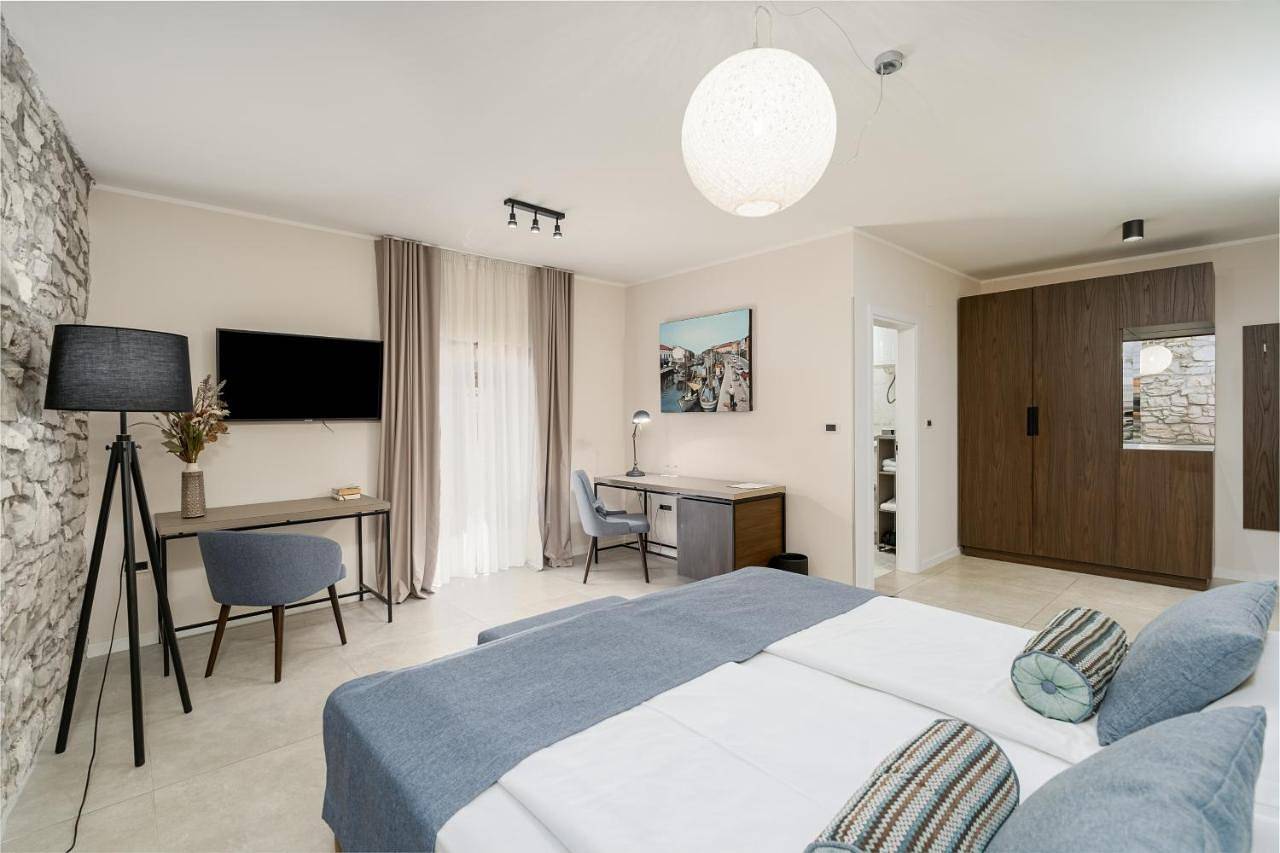Al Porto Suites - New! in Novigrad, Regio Umag