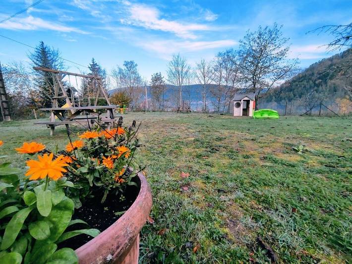 Location de vacances pour 4 personnes, avec jardin ainsi que sauna et vue, animaux acceptés à Dommartin-lès-Remiremont - 2