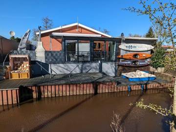Ferienhaus für 4 Personen, mit Terrasse und Garten, kinderfreundlich in Großes Meer