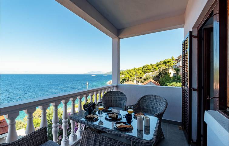 Ferienwohnung für 4 Personen, mit Terrasse in Dalmatien - 2