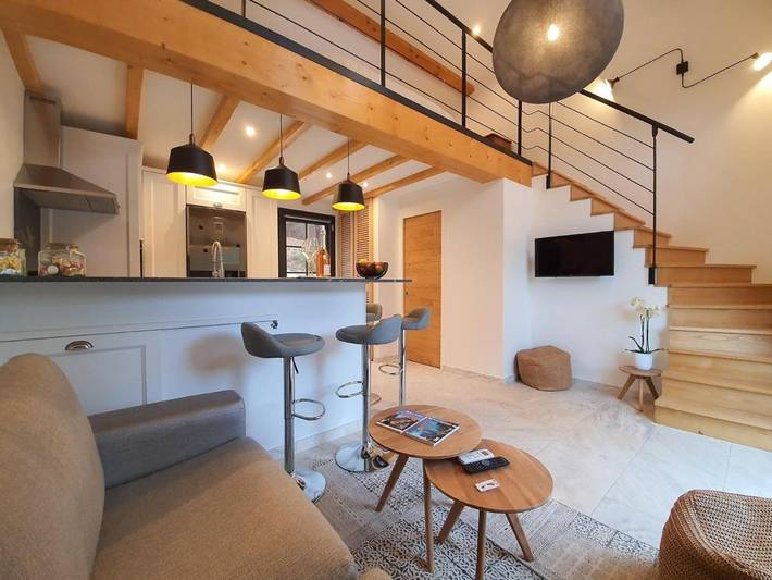 Location de vacances pour 4 personnes, avec vue et jardin à Le Puy-Sainte-Réparade