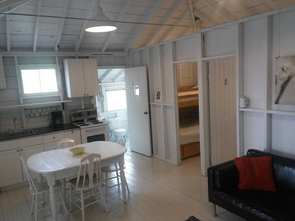 Waterfront family friendly property. in Sauble Beach, Tobermory (Ontario)