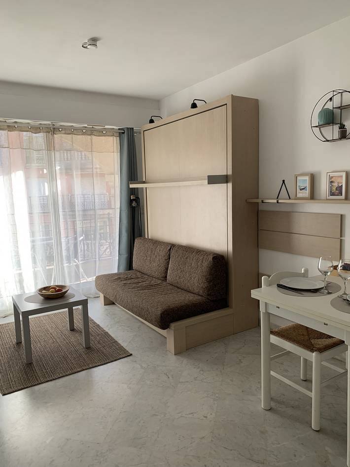 Gîte pour 2 personnes, avec piscine et vue sur l’océan ainsi que balcon et vue à Menton - 4