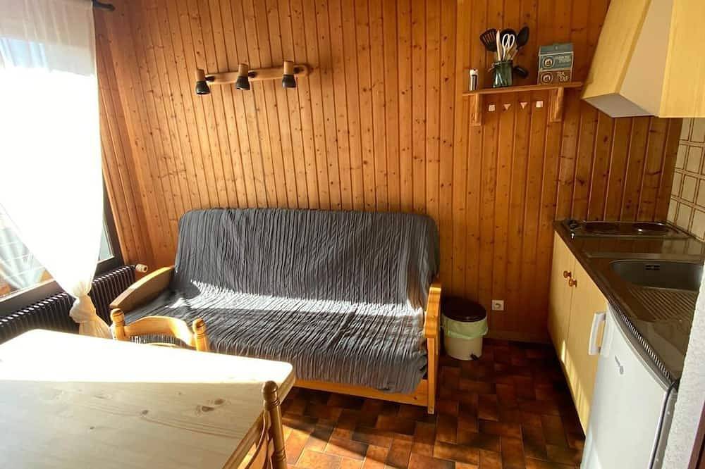 Entire apartment, Calm nature and tranquility in Thollon-les-Mémises, Thonon-les-Bains region