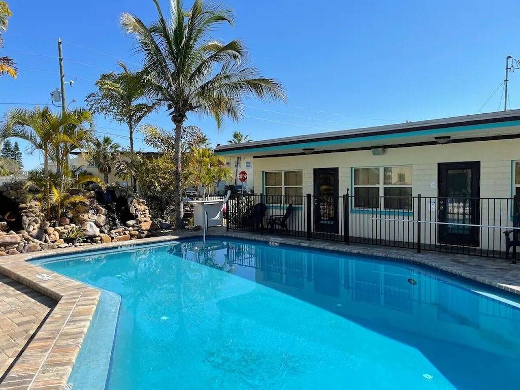 Ganze Wohnung, 124 · ☀Pool✔ Kitchen✔ Beach✔ Self Checkin✔ Free Parking✔ in Clearwater Beach, Clearwater