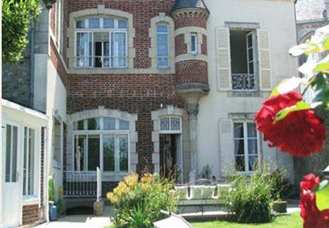 Chambre d’hôte pour 3 personnes, avec Terrasse ainsi que Jardin et Vue