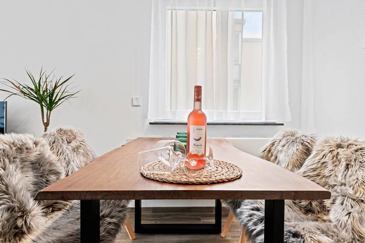 Apartamento entero, Apartamento vacacional "Fairschlafen Am See" con terraza privada y Wi-Fi in Friedrichshafen, Region Bodensee-Oberschwaben