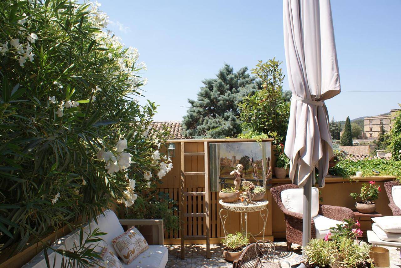 Appartement entier, Apartment with Garden View in Lourmarin, Parc naturel régional du Luberon