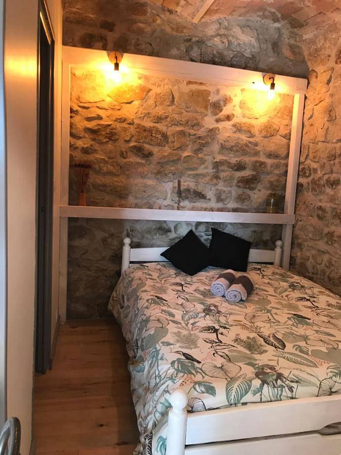 Gîte pour 2 personnes à Saint-Genest-de-Beauzon