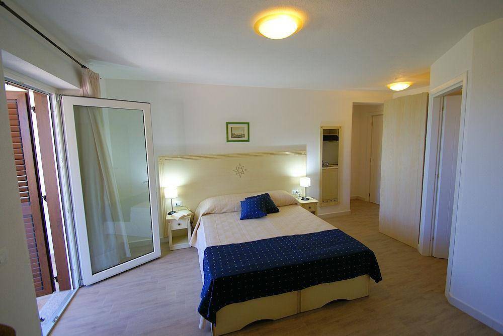 Apartamento vacacional entero, Apartamento en la playa con WiFi, aire acondicionado y balcón in La Ciaccia, Valledoria