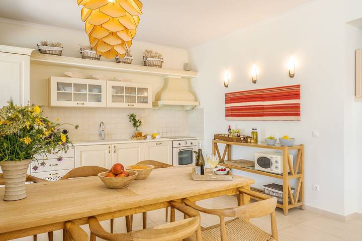 Location de vacances pour 6 personnes, avec jardin dans Almirida - 4