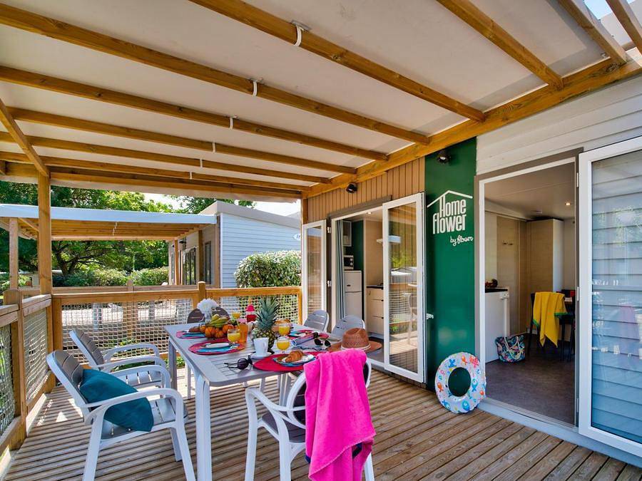 Flower Camping l'Ile d'Offard - Mobile home 4 persons - Comfort mobile home 29m² 2 bedrooms + semi-covered terrace + Tv + dishwasher in Saumur, Loire Valley