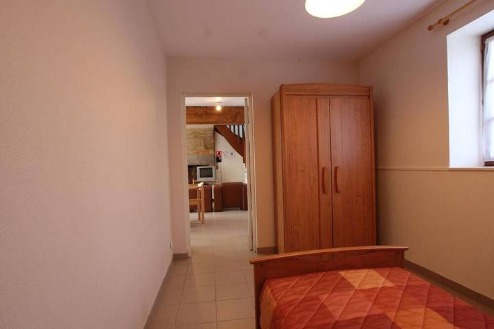 Gîte pour 5 personnes, avec jardin à Saint-Georges-de-Rouelley - 3