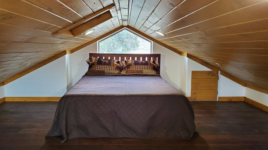 Cabin Home in der Nähe des Yosemite-Nationalparks in den Ausläufern der Sierra Nevada in Madera County