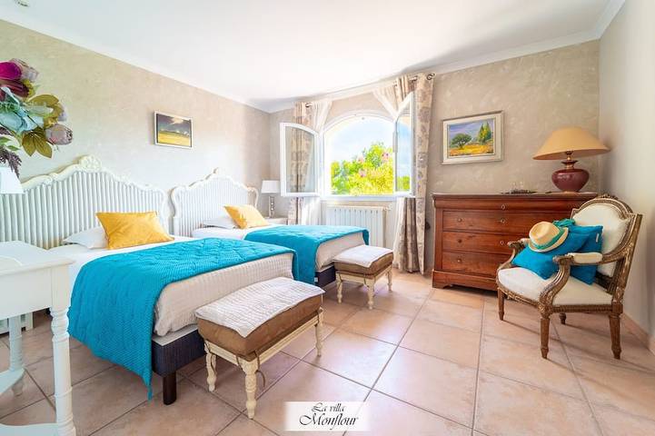 Location de vacances pour 6 personnes, avec terrasse et jardin à Les Angles (Gard) - 3