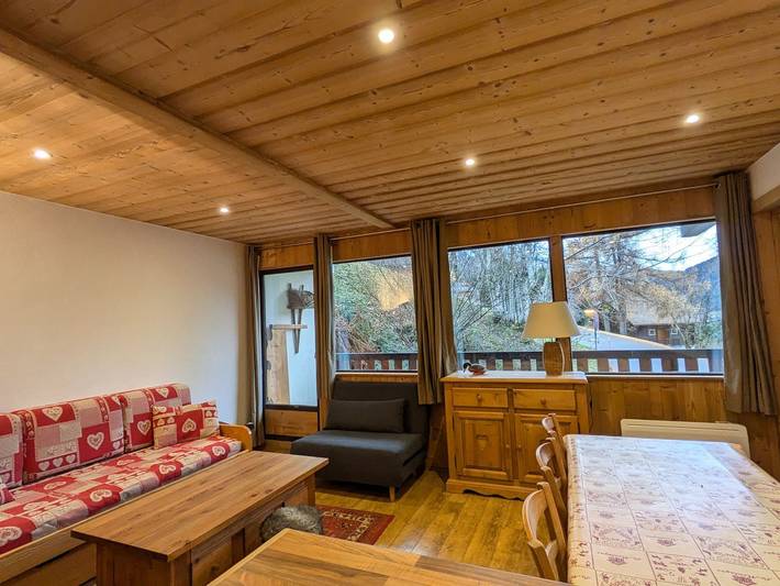 Ganze Wohnung, Gemütliche Wohnung 4-6 Pers Balkon, Ski-in/Ski-out, überdachter Parkplatz in La Clusaz, Annecy und Umgebung