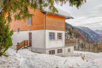 Location de vacances pour 6 personnes, avec balcon et jardin à La Giettaz