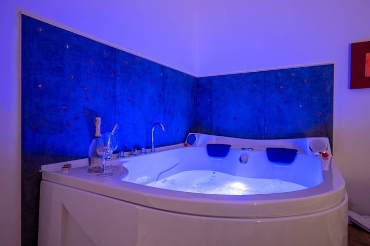 Apartamento para 4 personas, con jacuzzi en Taranto