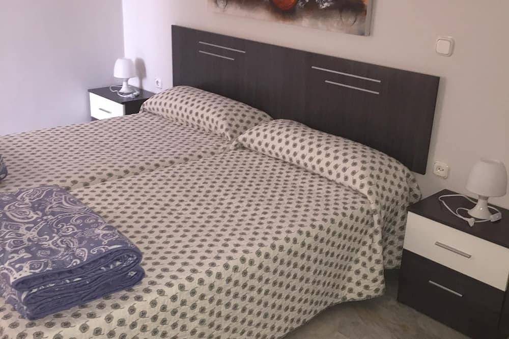 Entire apartment, 5 Beautiful Apartment in Beiro, Granada