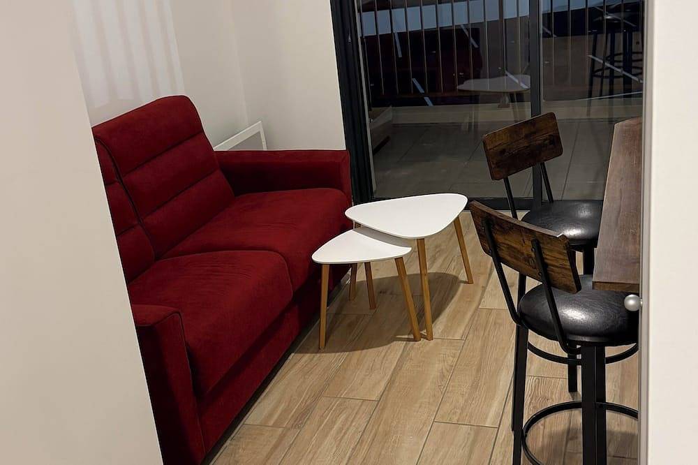 Entire apartment, Bright Apartment Formigueres in Formiguères, Prades region