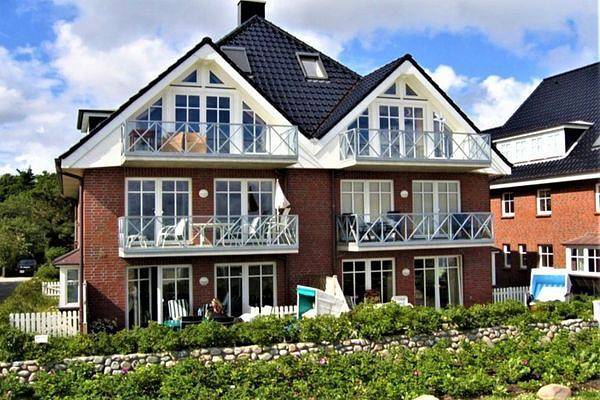 Ganze Wohnung, Ferienwhg. mit 4 Zimmern, auf ca. 118m² im Eg mit Blick auf Meer und Strand. in Wyk auf Föhr (Stadt), Wyk auf Föhr