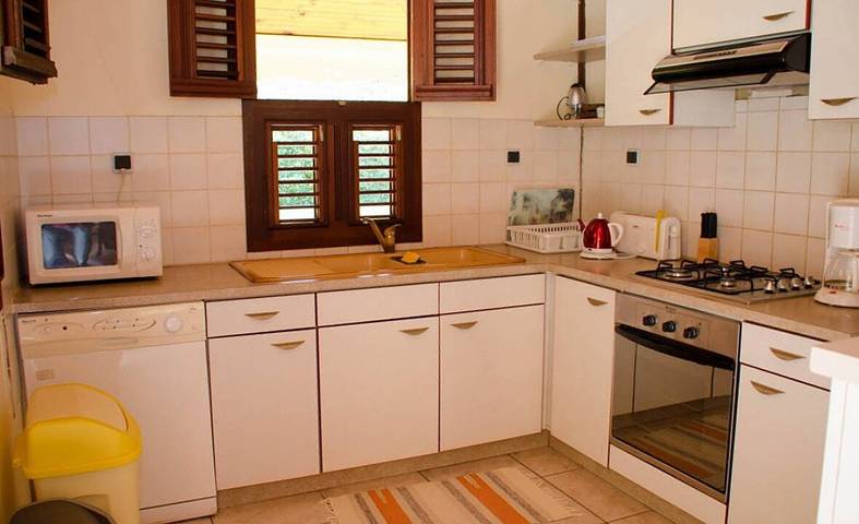 Gîte pour 4 personnes, avec jardin et terrasse en Martinique - 4