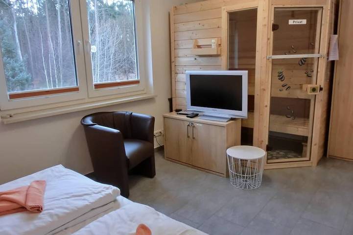 Ferienwohnung für 4 Personen, mit Sauna und Balkon in Gelbensande - 3