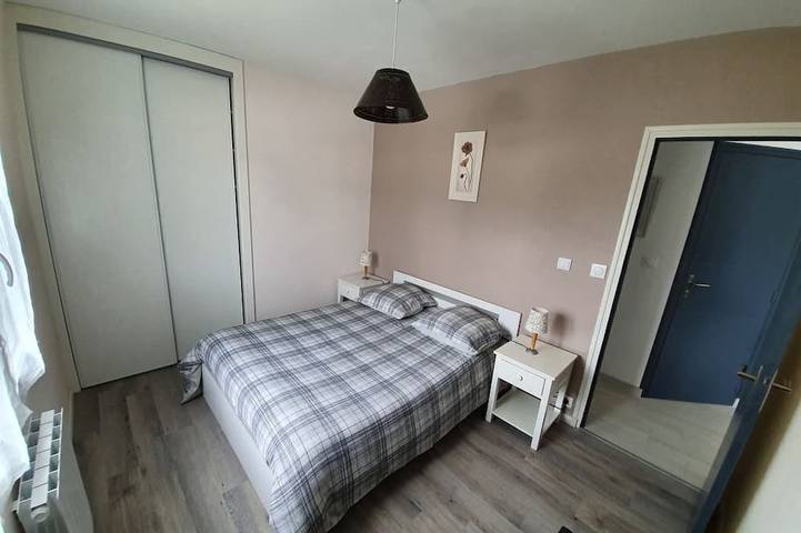 Location de vacances pour 6 personnes, avec piscine ainsi que jardin et terrasse à Matignon - 3